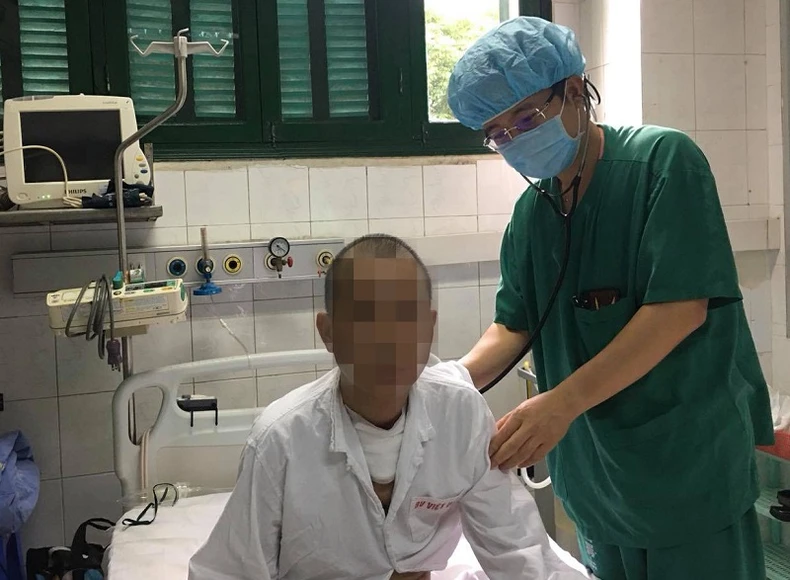 Việt Nam ghép phổi thành công cho ca “bệnh phổi mô kẽ” đầu tiên -0