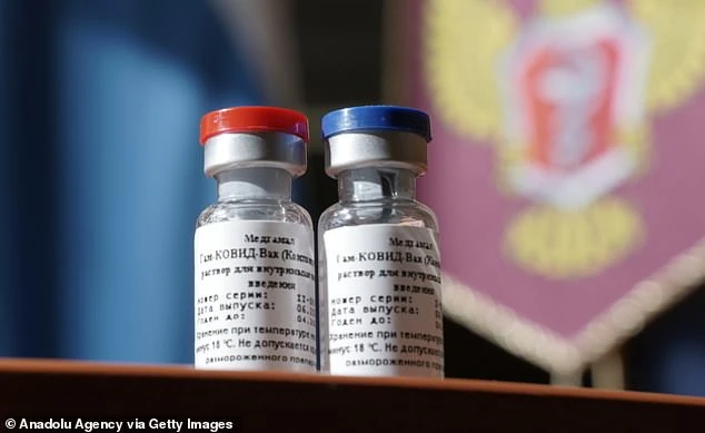 Tạp chí The Lancet: Vaccine Covid-19 của Nga tạo phản ứng miễn dịch -0