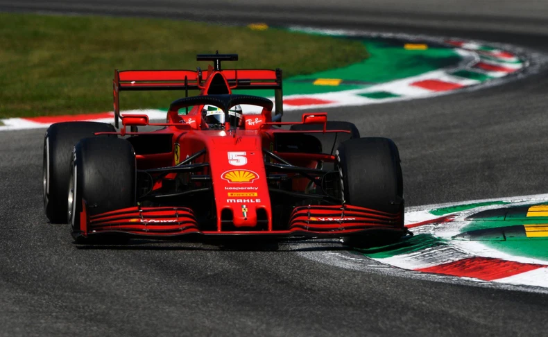 Kịch tính ở trường đua Monza -0