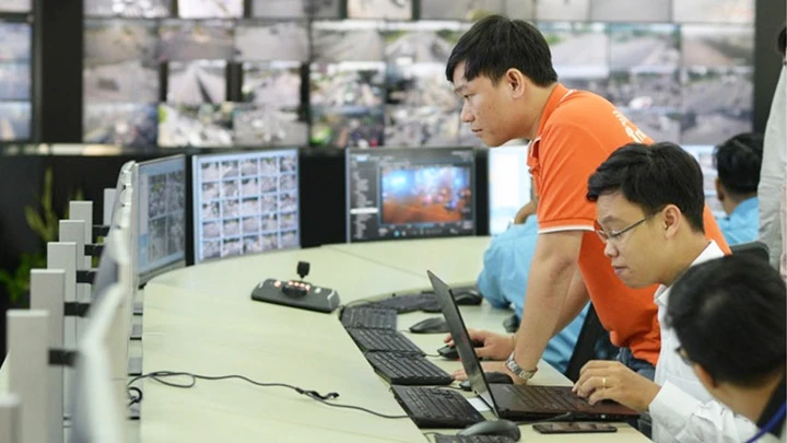Dùng camera để ngăn chặn, xử lý vi phạm về môi trường -0