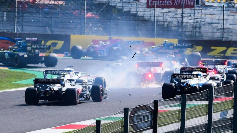 Kịch tính ở trường đua Mugello -0
