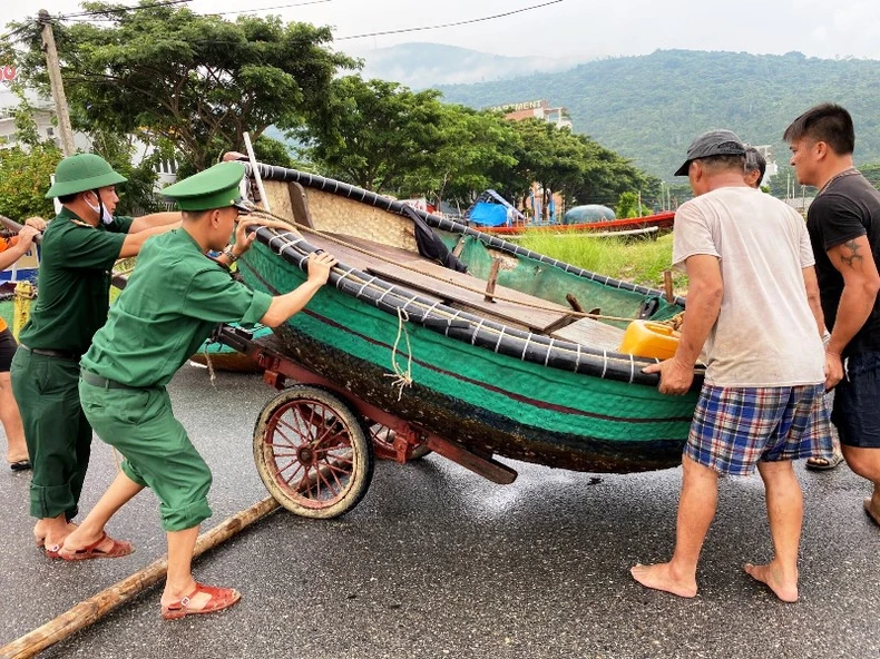 Học sinh Đà Nẵng nghỉ học tránh bão số 5 -0