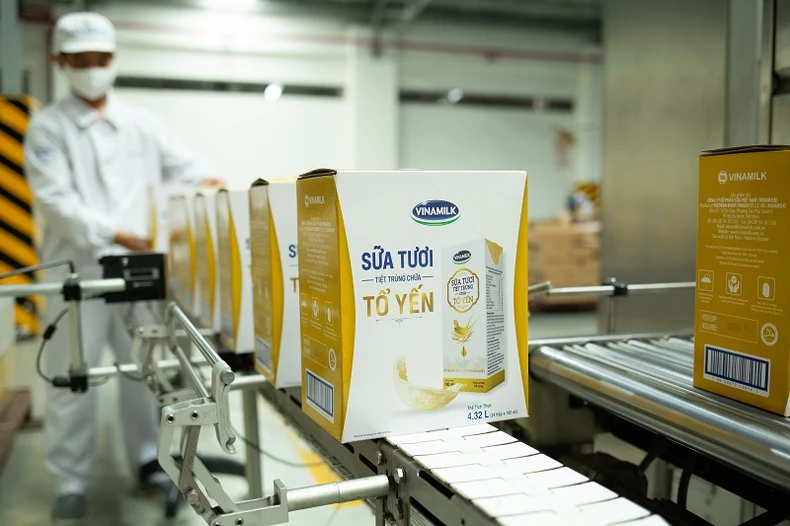 Sữa tươi tiệt trùng chứa tổ yến: Món quà sức khỏe ý nghĩa -0