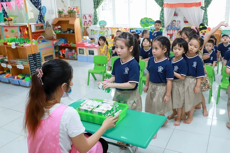 Sữa học đường đến trường cùng trẻ trong năm học mới -0