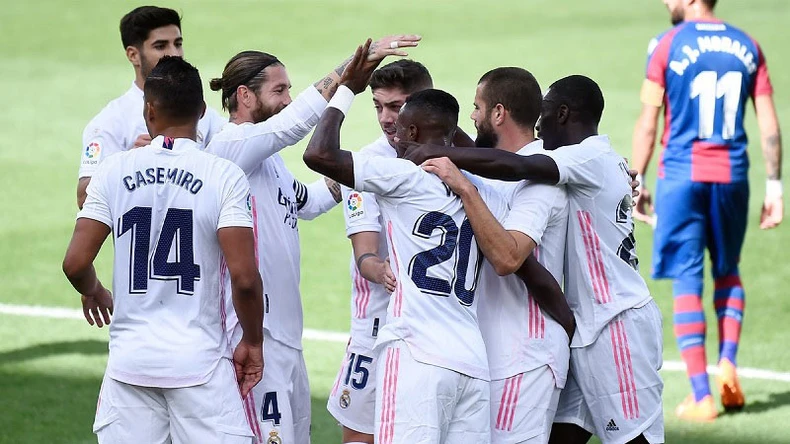 Barca đứt mạch thắng, Real lên đỉnh La Liga -0