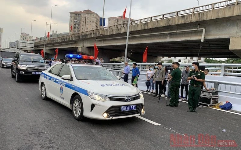 Khánh thành cậu vượt thấp hồ Linh Đàm -0