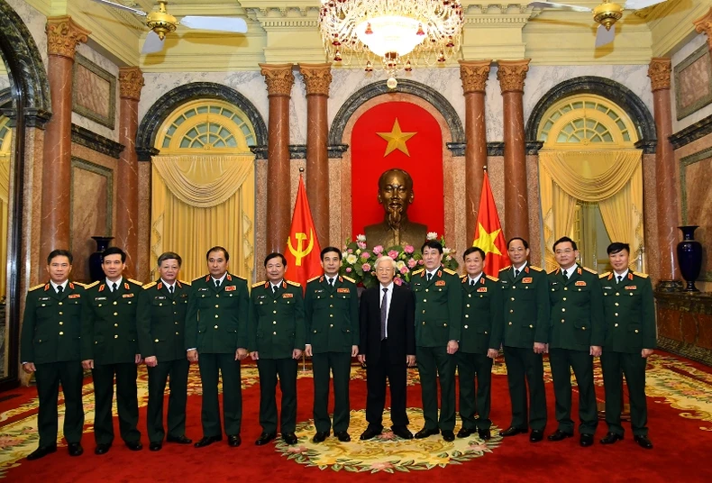Tổng Bí thư, Chủ tịch nước Nguyễn Phú Trọng trao Quyết định thăng quân hàm Thượng tướng cho hai sĩ quan quân đội -0