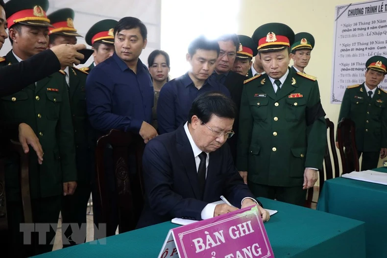 Lễ tang 13 đồng chí hy sinh ở khu vực Thủy điện Rào Trăng 3 -0