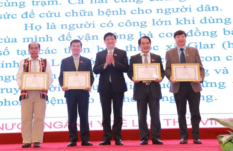 Ngành y tế chuẩn bị kỹ kịch bản để đối phó nếu dịch quay trở lại -0