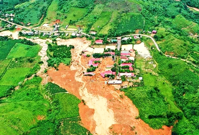 Đã xác định vị trí hai thi thể cuối cùng bị vùi lấp tại điểm sạt lở ở Đoàn 337 -0