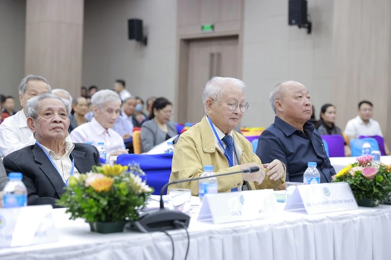 Nhiều ứng dụng mới trong chẩn đoán và điều trị bệnh lý tiêu hóa -0