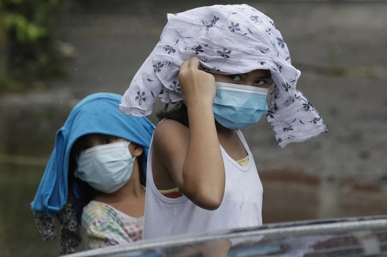 13 người mất tích, hơn 100 nghìn người sơ tán do bão Molave tại Philippines -0