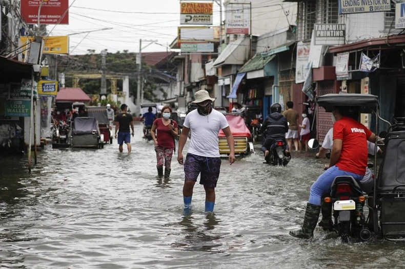 13 người mất tích, hơn 100 nghìn người sơ tán do bão Molave tại Philippines -0