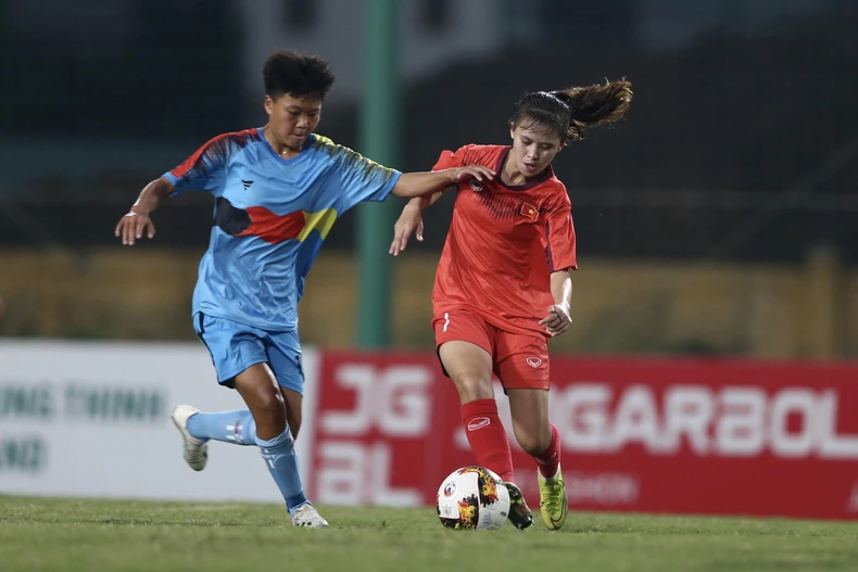 Phong Phú Hà Nam và Dự tuyển U16 duy trì ngôi đầu -0