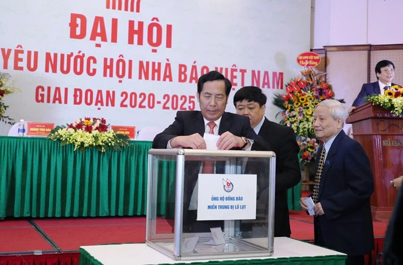 Thi đua xây dựng tổ chức Hội Nhà báo Việt Nam vững mạnh -0