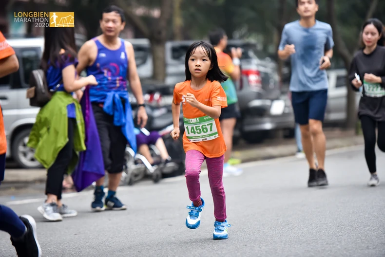 5000 vận động viên tham dự Longbien Marathon 2020 -0
