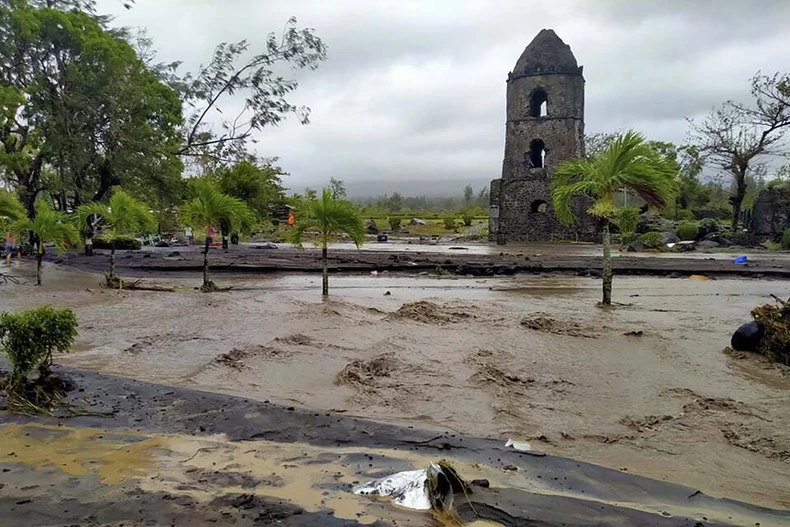 Philippines hoang tàn sau bão Goni -0