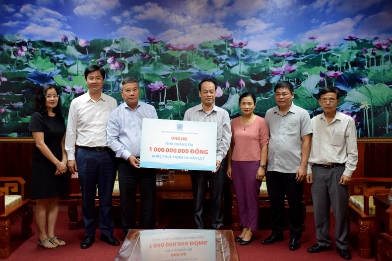 15 ngày, PVN quyên góp ủng hộ miền trung và người nghèo 328 tỷ đồng -0