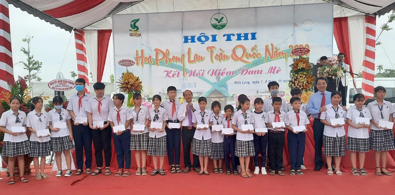 Rực rỡ sắc màu hoa phong lan toàn quốc -0