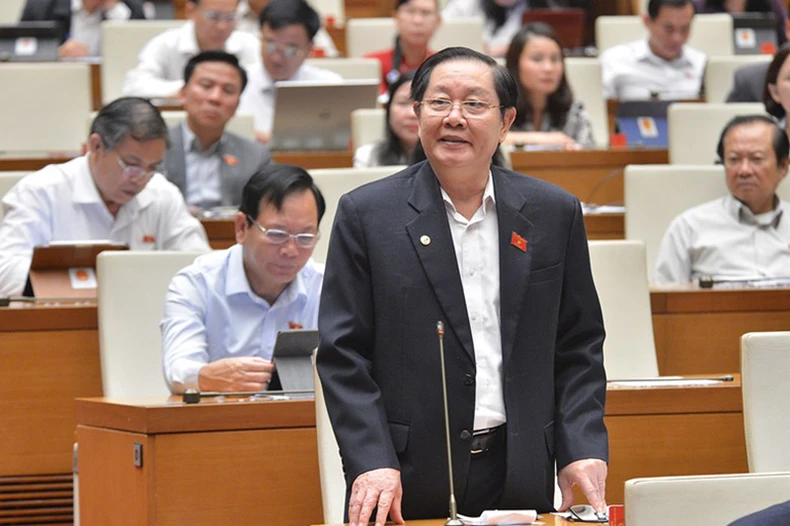 Để xảy ra tình trạng nhũng nhiễu người dân thì trách nhiệm là của người đứng đầu -0
