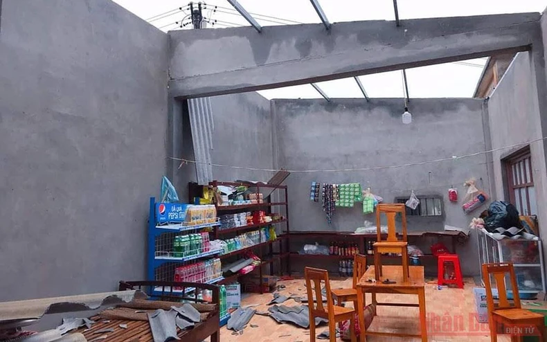 Bão lớn, nhưng không gây thiệt hại nặng -0