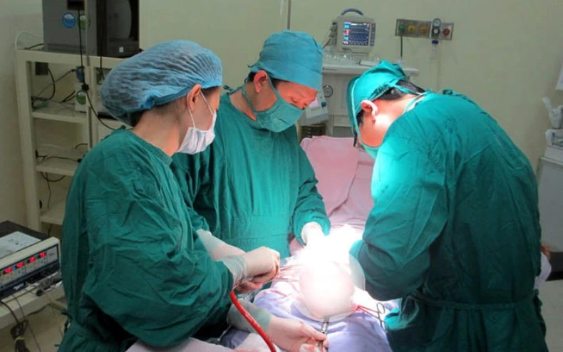 Đẩy mạnh nghiên cứu và ứng dụng thành tựu khoa học trong y tế -0