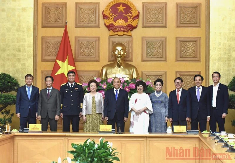 Thủ tướng Nguyễn Xuân Phúc gặp mặt các doanh nghiệp có sản phẩm đạt Thương hiệu quốc gia Việt Nam -0