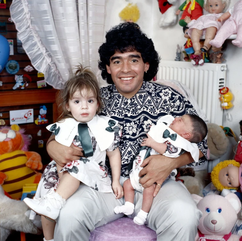 Cuộc đời và sự nghiệp của huyền thoại Maradona qua ảnh -0