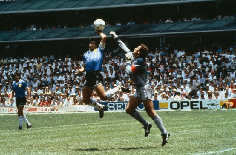 Cuộc đời và sự nghiệp của huyền thoại Maradona qua ảnh -0