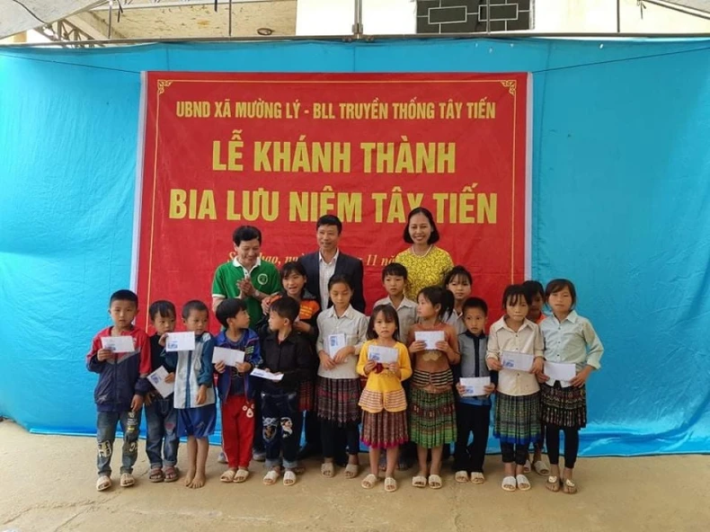 Khánh thành công trình Bia lưu niệm Tây Tiến -0