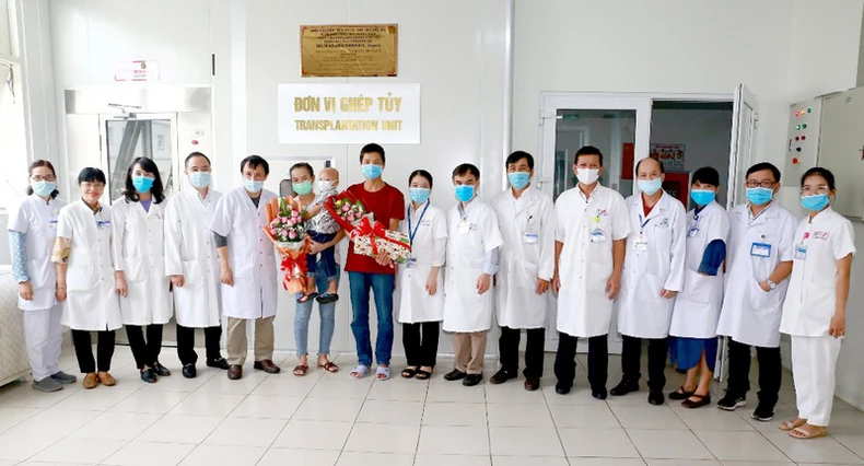 Bệnh viện T.Ư Huế ghép tủy thành công cho bệnh nhi 30 tháng tuổi -0