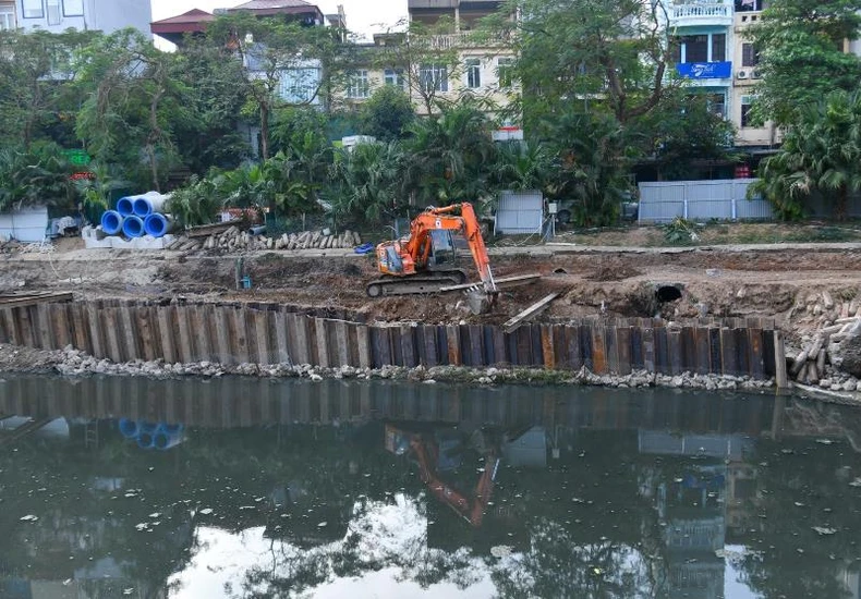 Thi công hệ thống cống ngầm gom nước thải sông Tô Lịch -0