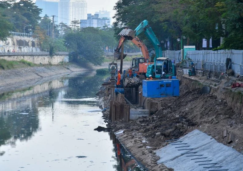 Thi công hệ thống cống ngầm gom nước thải sông Tô Lịch -0