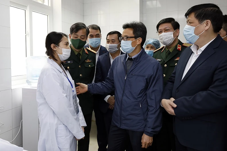Phó Thủ tướng Vũ Đức Đam yêu cầu việc thử nghiệm vaccine phòng Covid-19 an toàn, khẩn trương -0