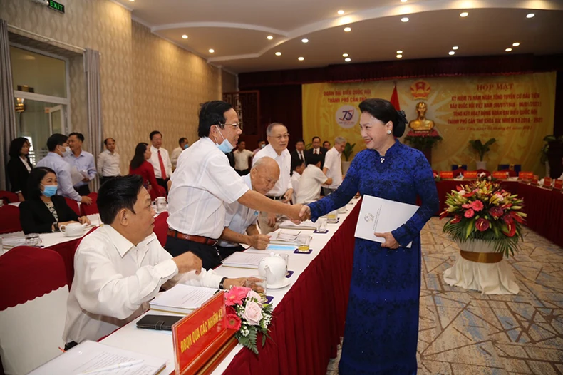 Chủ tịch Quốc hội Nguyễn Thị Kim Ngân dự họp mặt kỷ niệm 75 năm Ngày Tổng tuyển cử đầu tiên bầu Quốc hội Việt Nam -0