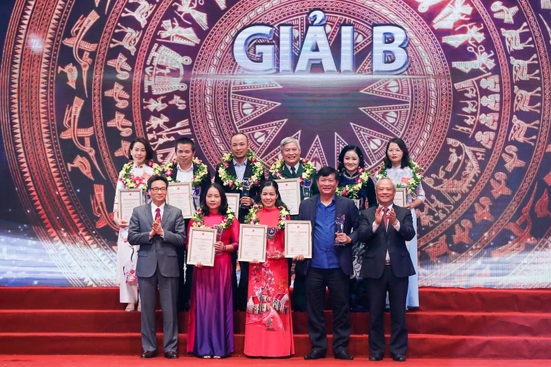 Lễ tổng kết và Trao giải báo chí “75 năm Quốc hội Việt Nam” -0