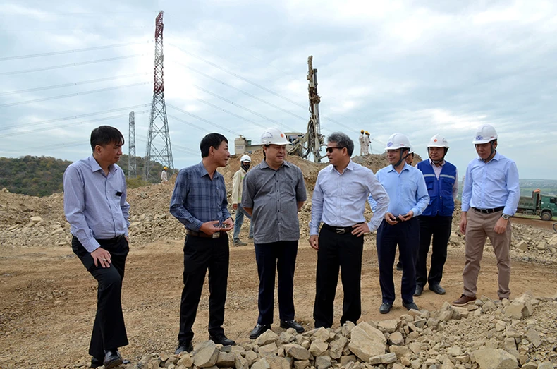 Đoàn công tác Quốc hội giám sát tiến độ thực hiện Dự án cao tốc đoạn Vĩnh Hảo - Phan Thiết -0