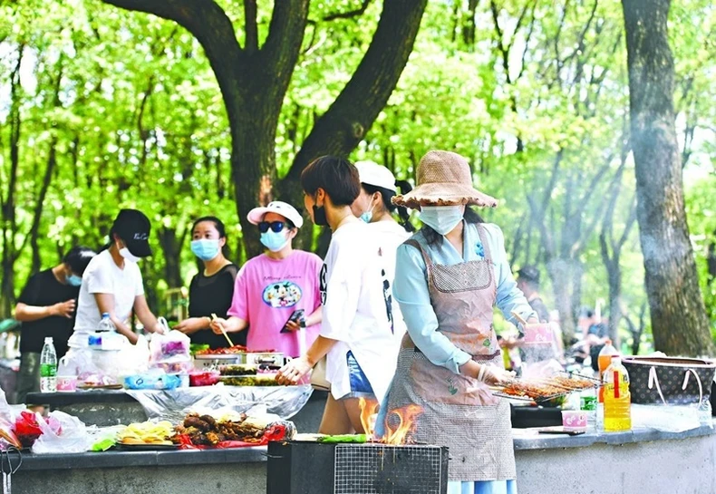 Vũ Hán đón mùa xuân mới -0