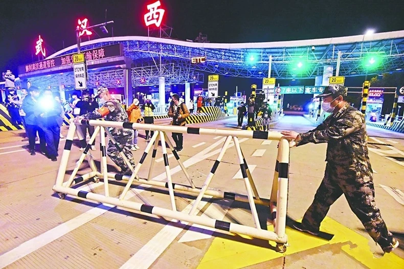 Vũ Hán đón mùa xuân mới -0