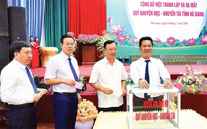 Ý chí và khát vọng vươn lên nơi địa đầu Tổ quốc Hà Giang -0