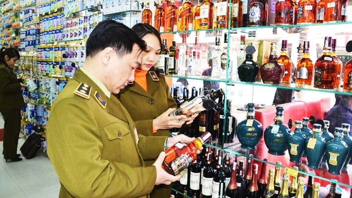 Dốc sức chống buôn lậu ở biên giới Lào Cai -0