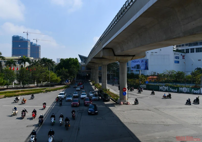 Giao thông thông thoáng từ trung tâm thành phố đến các cửa ngõ Thủ đô -2
