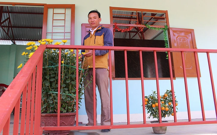 Xuân ấm trên vùng bão lũ -0