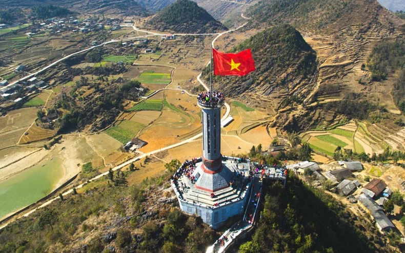 Chấp nhận bấp bênh vì Covid-19, ngành du lịch bảo đảm an toàn cho du khách dịp Tết Nguyên đán -0