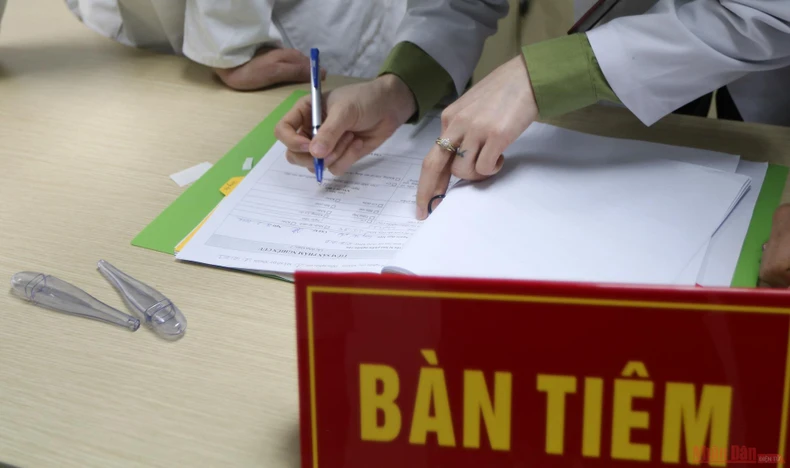 12vaccine_Vietnam_giai_doan_2-1614329247472.JPG