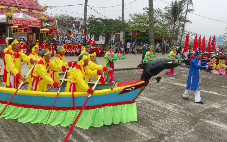 A3_BIEU_DIEN_CHEO_CAN_TRONG_LE_H-1614330978897.jpg