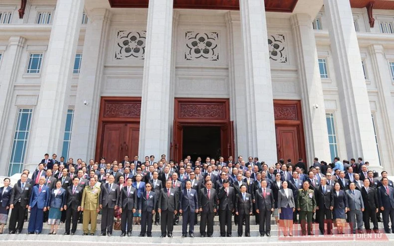 Khai mạc trọng thể kỳ họp thứ nhất Quốc hội Lào khóa IX -0