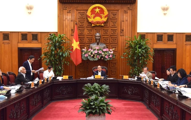 Thủ tướng Nguyễn Xuân Phúc chủ trì cuộc họp với Ban Chỉ đạo biên soạn và xuất bản Lịch sử Chính phủ Việt Nam -0