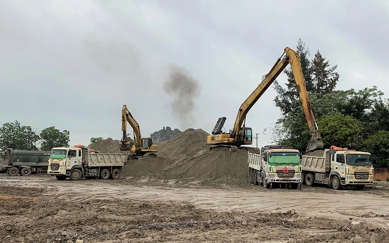 Gỡ vướng về nguồn vật liệu làm đường cao tốc -0