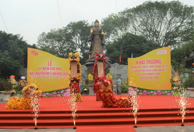 Khai trương điểm giới thiệu sản phẩm OCOP gắn với du lịch -0